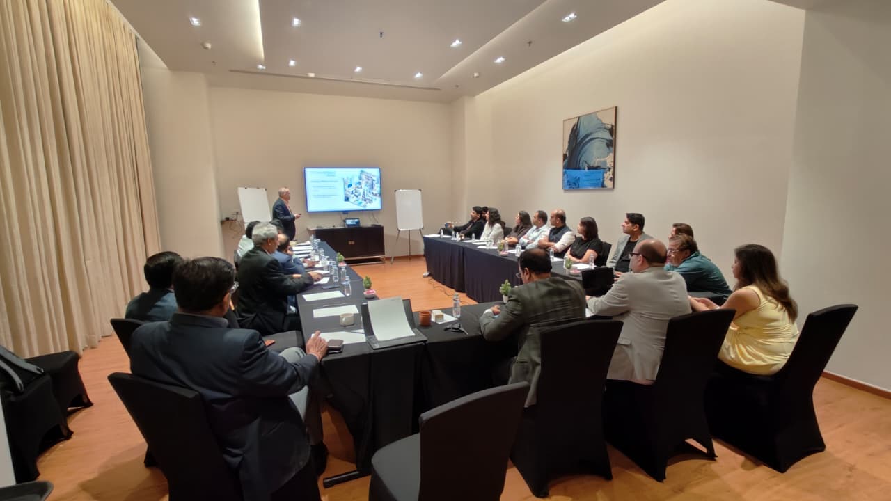 Corporate image 15.18.09 (1)